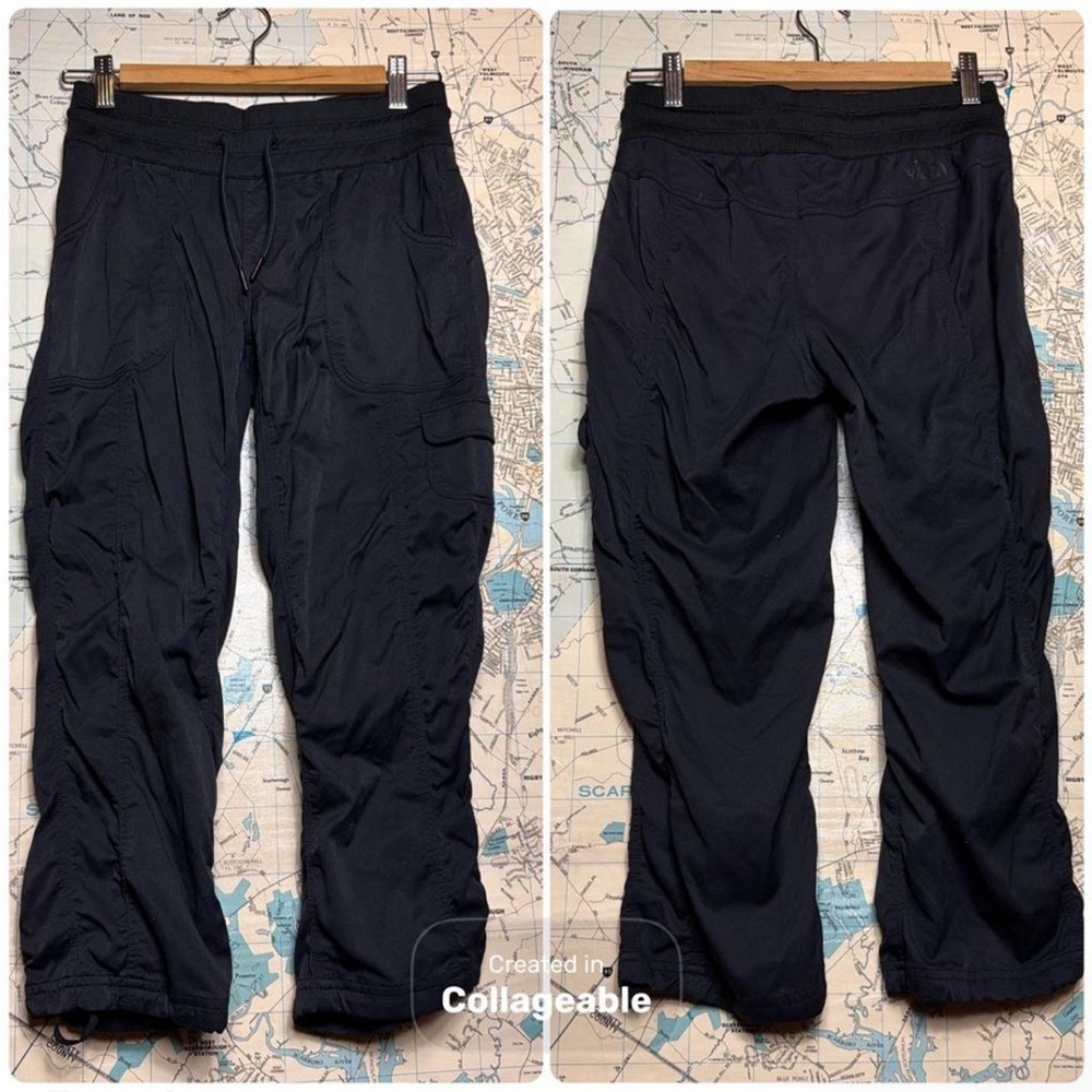 North Face Lightweight Cropped Cargo, Small, Black